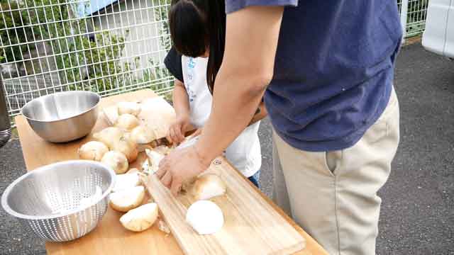 薪ストーブでお肉ゴロゴロチキンカレー