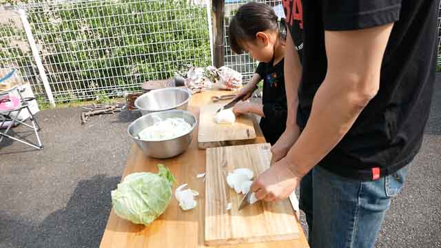 薪ストーブで野菜たっぷりポトフ