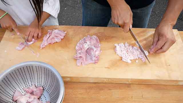 鉄フライパンで簡単、夏野菜チキンカレー