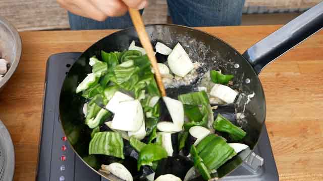 夏野菜チキンカレー