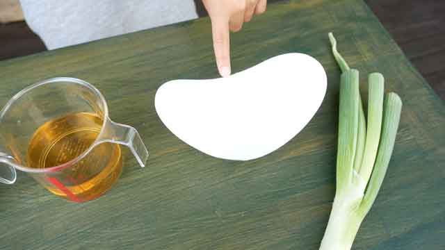 美味さ炸裂、甘酢あんかけの肉だんご