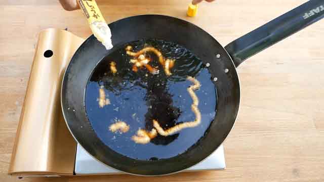 鉄フライパンとコストコ牛ひき肉で、牛肉の簡単そぼろ丼！