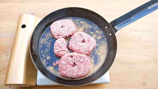 鉄フライパンとコストコ牛ひき肉で、牛肉の簡単そぼろ丼！